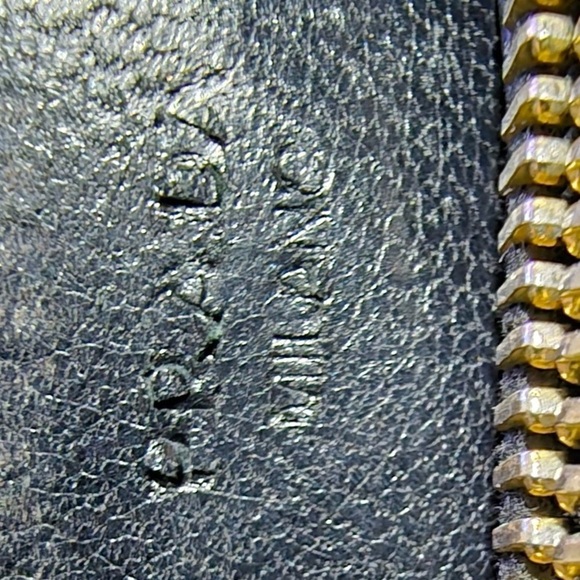 PRADA Milano PRADA Nappa Gaufre Black Leather Nero Zip Around Long Wallet - Picture 6 of 15